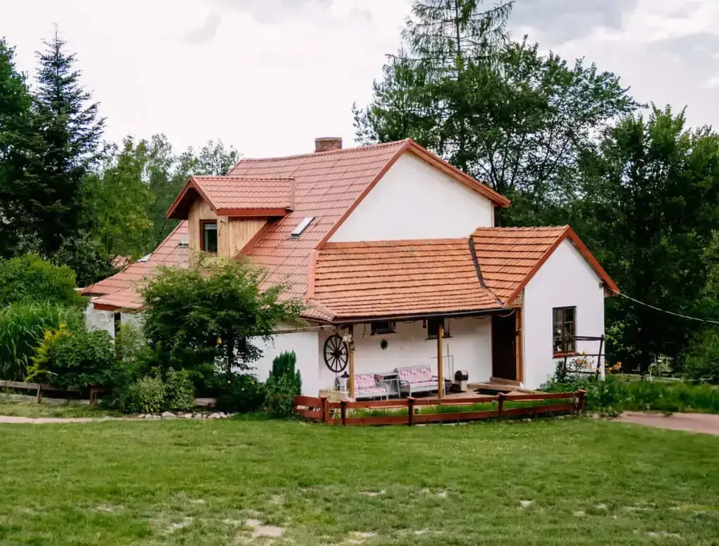 zdjęcie domu z dusza